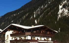 Hotel-Garni Almhof